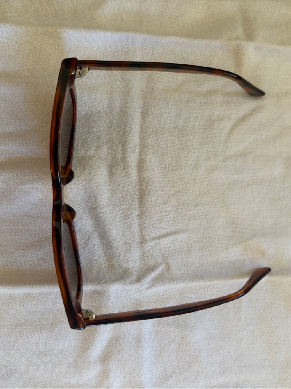 Diff Tortoise Square Sunglasses - Picture 2 of 7